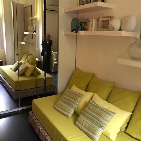 Chambre 1 Personne Avec Terrasse Centre Ville Marseille 3 Nuits Min , Femme Uniquement エクステリア 写真