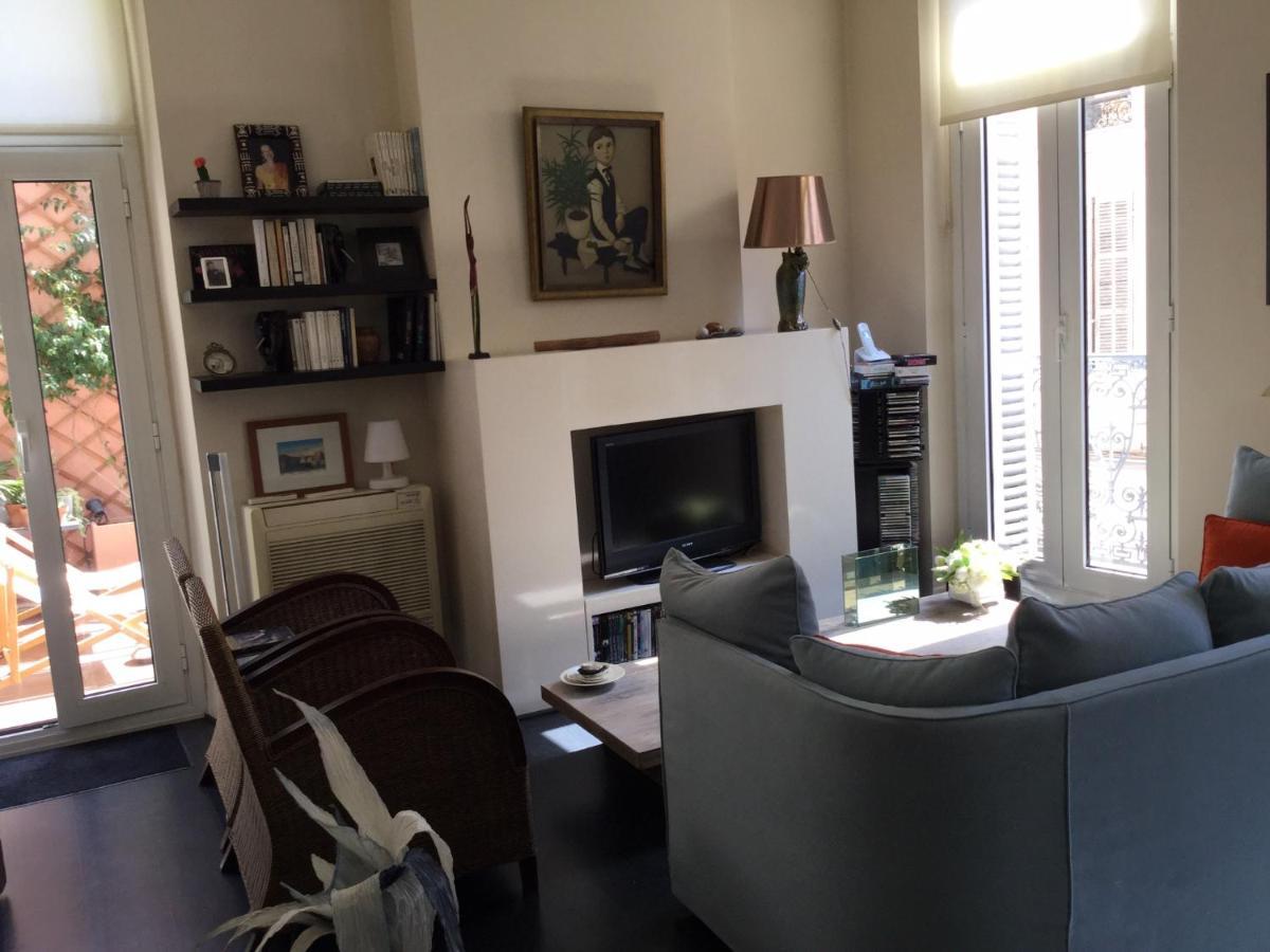 Chambre 1 Personne Avec Terrasse Centre Ville Marseille 3 Nuits Min , Femme Uniquement エクステリア 写真