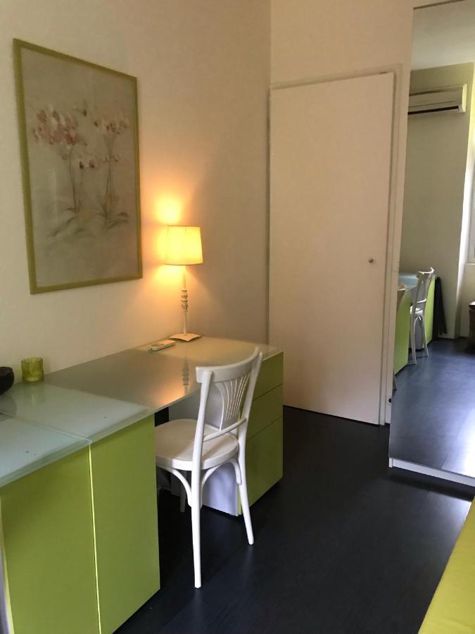 Chambre 1 Personne Avec Terrasse Centre Ville Marseille 3 Nuits Min , Femme Uniquement エクステリア 写真