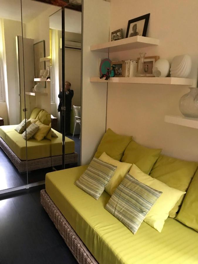 Chambre 1 Personne Avec Terrasse Centre Ville Marseille 3 Nuits Min , Femme Uniquement エクステリア 写真
